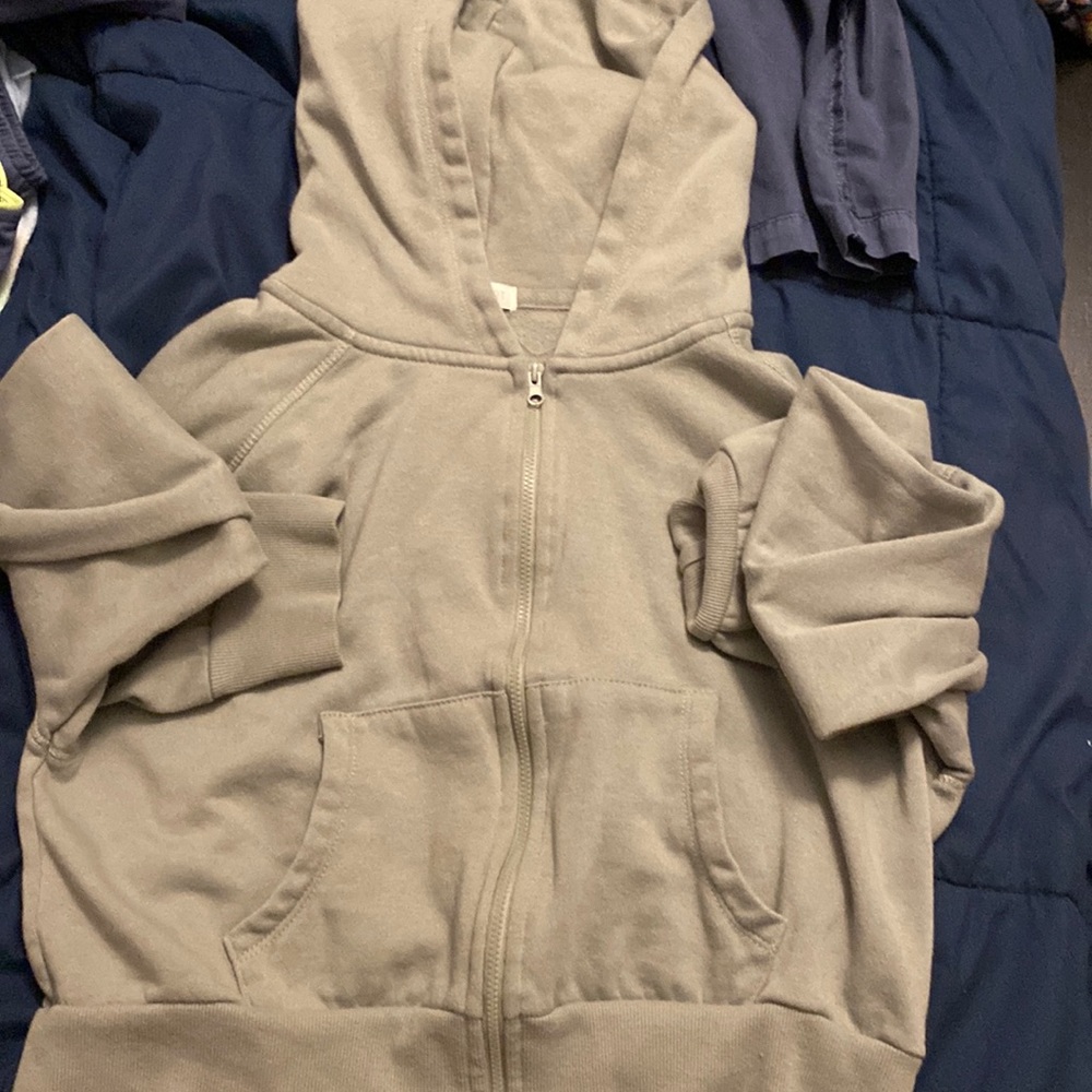 Green cropped hoodie
